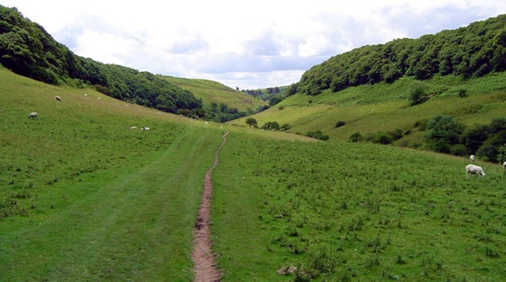 Foto "Lockton" por Scott Rimmer (CC BY-SA) / Recortada de la original