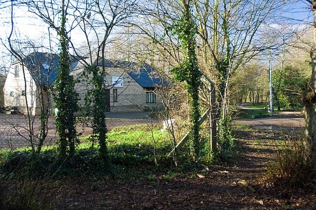 Foto “St. Ives” tomada por David Bartlett (CC BY-SA); recorte de la original