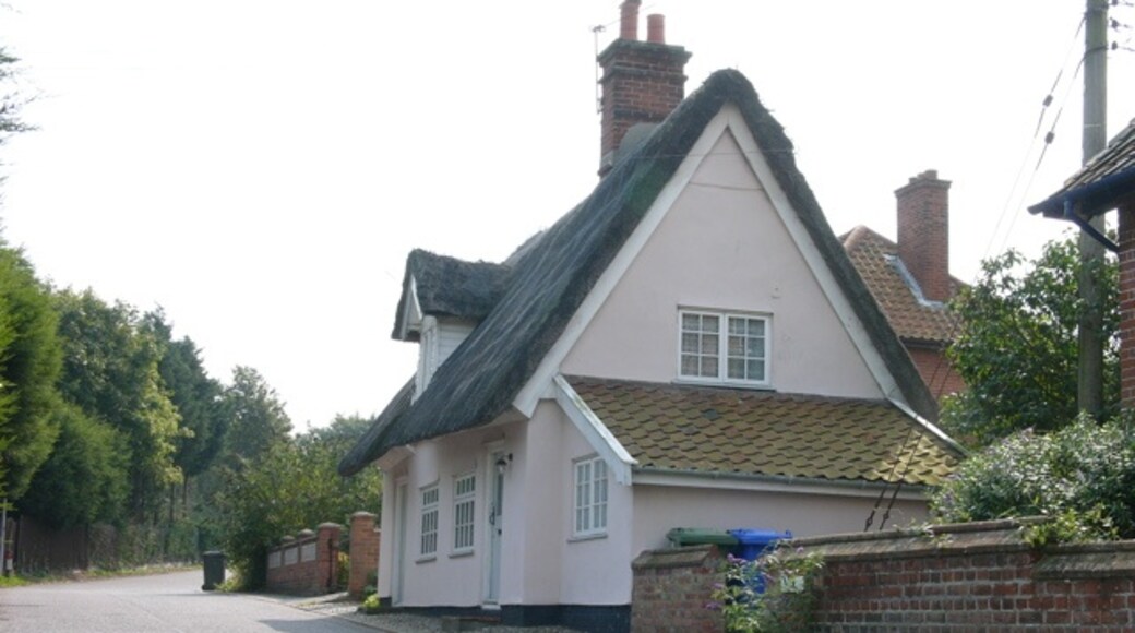 Kuva ”St. Mary” käyttäjältä Tim Clements (CC BY-SA) / rajattu alkuperäisestä kuvasta