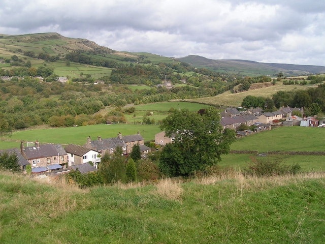 Buxworth. Beyond the village (from left), Chinley Churn and Cracken Edge SK0383, The Naze SK0483, South Head SK0684, Brown Knoll SK0885. Taken from the footpath to Hilltop (south of the village) looking northeast.