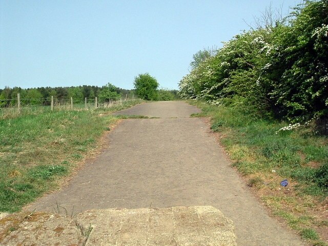 Foto “Weekley” tomada por Les Harvey (CC BY-SA); recorte de la original