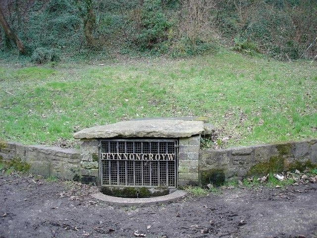 Ffynnongroyw. The village of Ffynnongrowyw name translates from the name from the 'clear well' pictured.