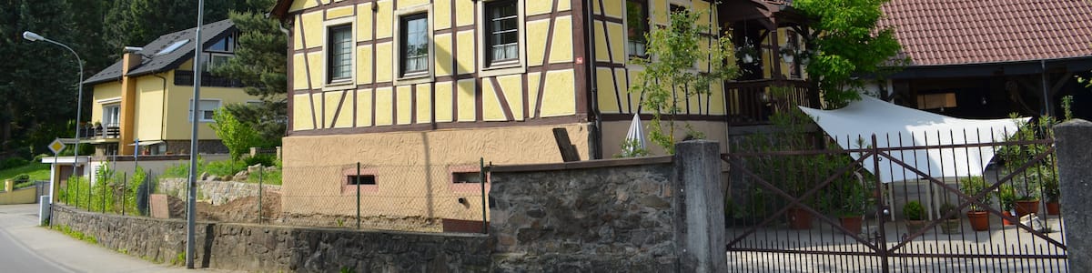 Photo "Zell (Bensheim), Gronauer Straße 56" by undefined (Creative Commons Zero, Public Domain Dedication) / Cropped from original