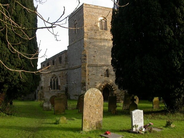 Kuva ”Great Doddington” käyttäjältä Kokai (CC BY-SA) / rajattu alkuperäisestä kuvasta