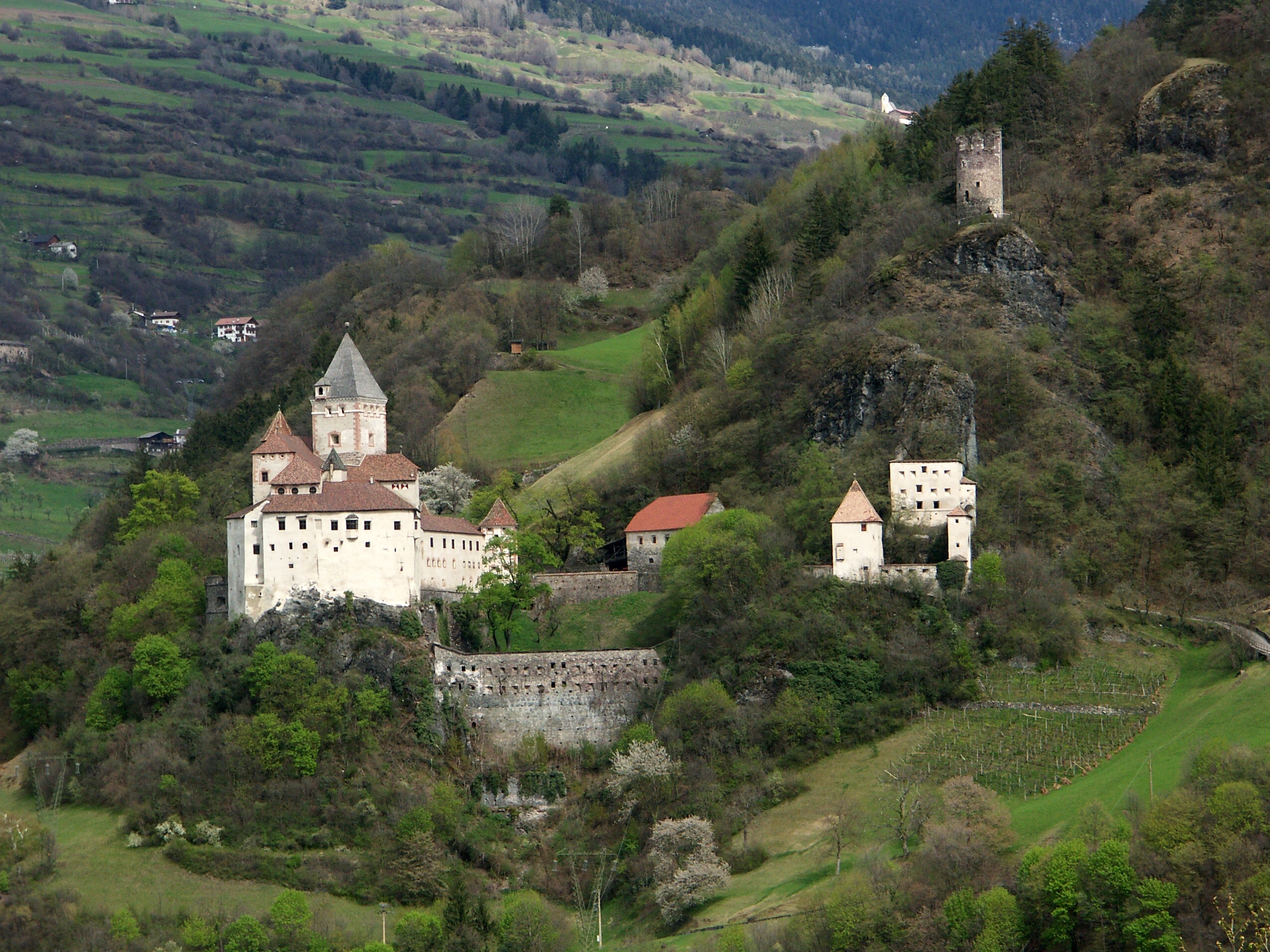 « Ponte Gardena», photo de Südtiroler Burgeninstitut (Clemens Egger/Alexander von Hohenbühel) (CC BY-SA) / rognée de l’originale