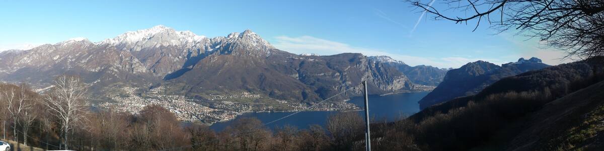 Photo "le Grigne dal Rifugio Madonnina, Barni (occhio allo gnomo)" by temporali (Creative Commons Attribution 3.0) / Cropped from original
