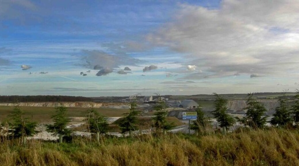 Ảnh "Làng Melton Ross" của Steve F (CC BY-SA) / Cắt từ ảnh gốc