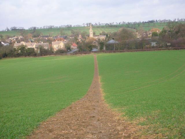 Foto “Polebrook” tomada por Will Lovell (CC BY-SA); recorte de la original