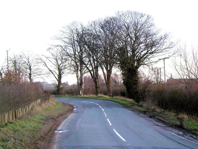 "Kirklington-cum-Upsland"-foto av Andy Beecroft (CC BY-SA) / Urklipp från original