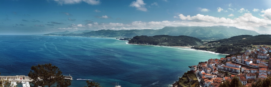 Panorama Lastres
