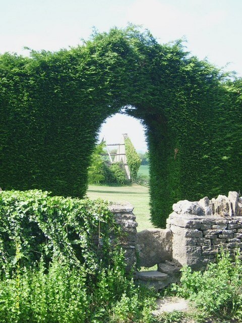 Foto “Finstock” tomada por Kurt C (CC BY-SA); recorte de la original