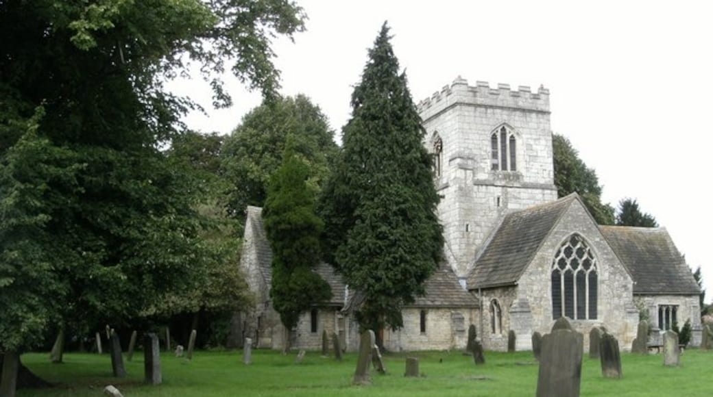 Photo "Church Fenton" by SMJ (CC BY-SA) / Cropped from original