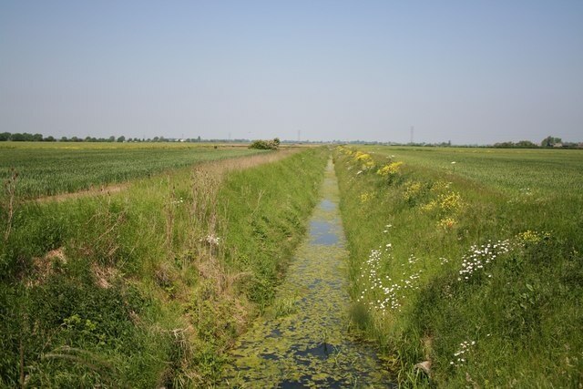 Photo "Helpringham" by Richard Croft (CC BY-SA) / Cropped from original