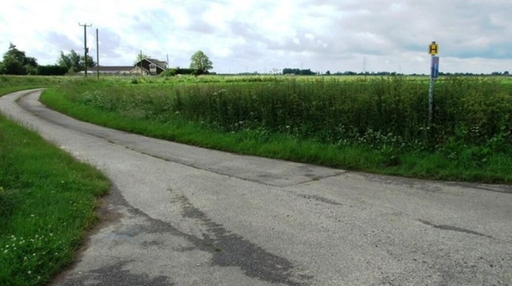 Kuva ”Wyberton” käyttäjältä Donnylad (CC BY-SA) / rajattu alkuperäisestä kuvasta