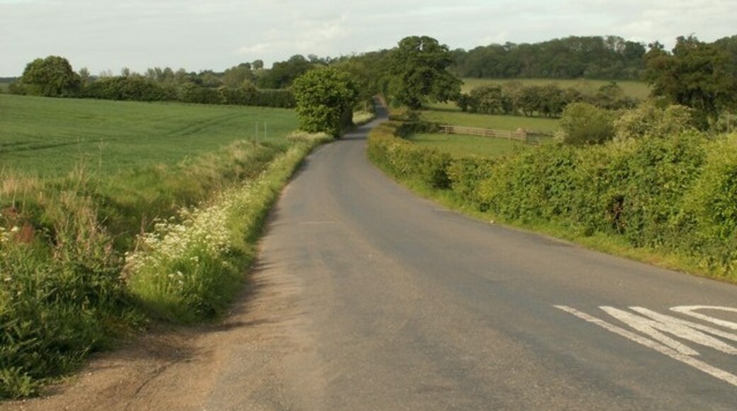 "Sacombe"-foto av Robert Edwards (CC BY-SA) / Urklipp från original