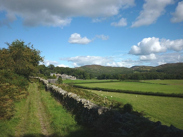 "Broughton West"-foto av Karl and Ali (CC BY-SA) / Urklipp från original