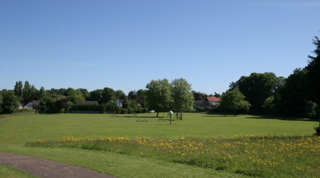 Photo "Old Catton" by Margot Thornley (CC BY-SA) / Cropped from original