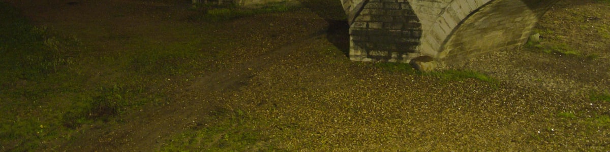 Photo "Noche de Animas" by Antonio Barrena (Creative Commons Attribution-Share Alike 3.0) / Cropped from original