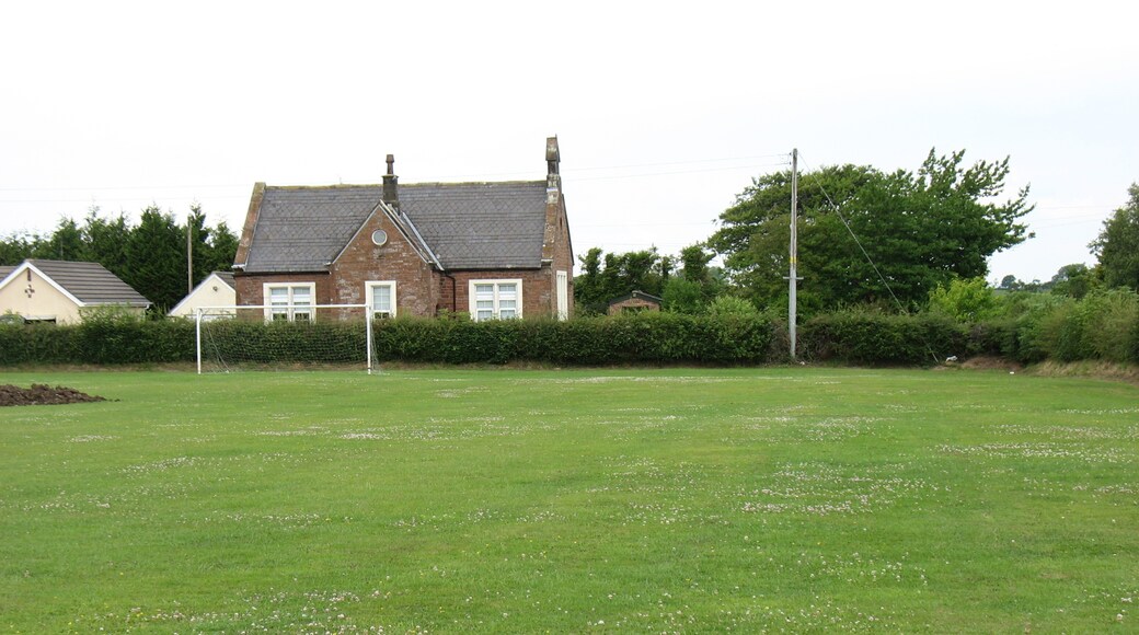 "Woodside"-foto av David Purchase (CC BY-SA) / Urklipp från original