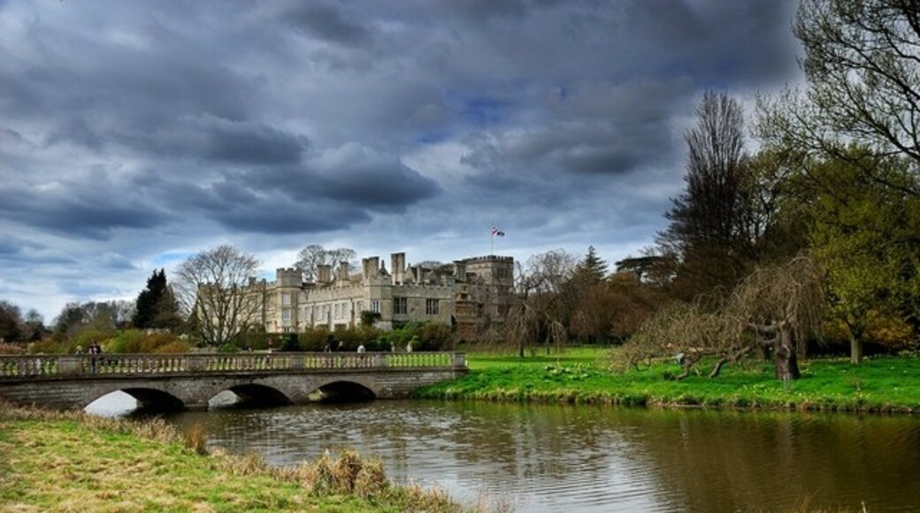 Foto “Deene” tomada por Julian Dowse (CC BY-SA); recorte de la original