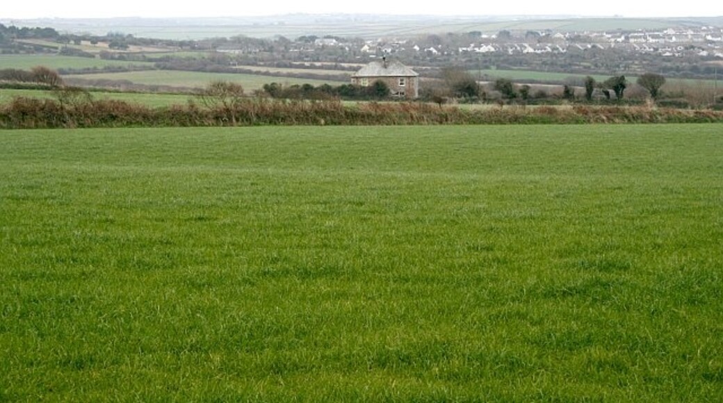 Foto „St Columb Minor“ von Tony Atkin (CC BY-SA)/zugeschnittenes Original