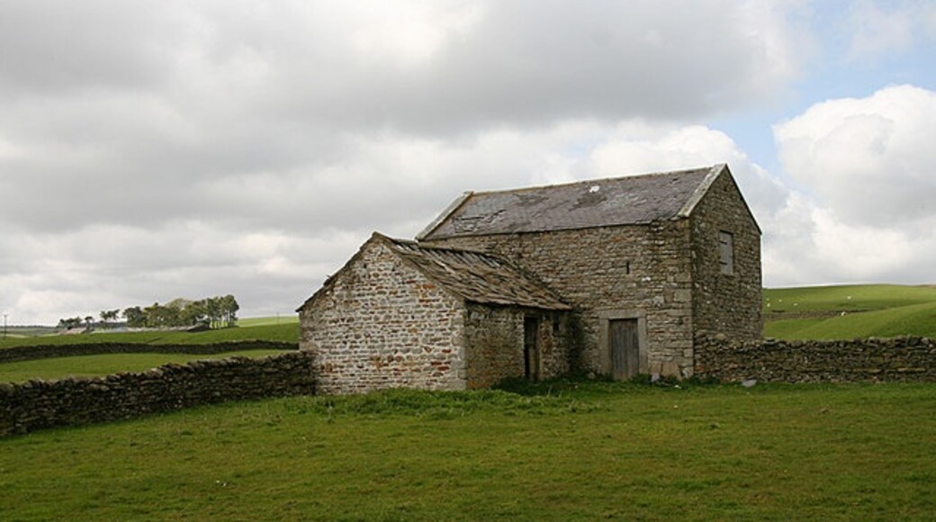 Photo "Hunderthwaite" by Helen Wilkinson (CC BY-SA) / Cropped from original