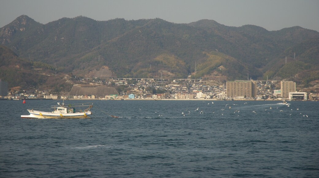 Yamaguchi Yoshiaki (CC BY-SA) 的「安藝郡」相片 / 裁剪自原有相片