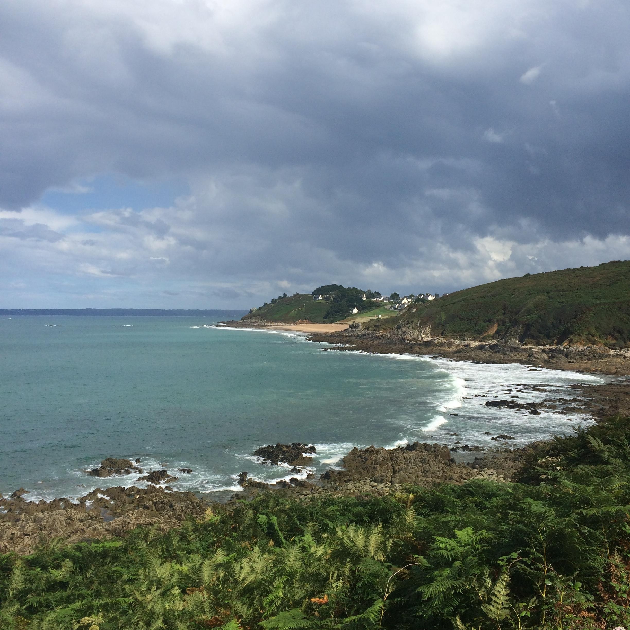 Foto „Locquirec“ von M.Glo (CC BY)/zugeschnittenes Original