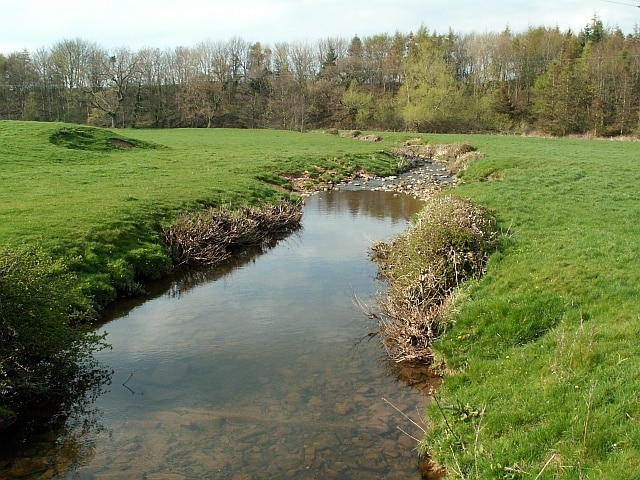 The Chalk Beck A stream with very clear water. There is a Conservation Walk along the left bank http://cwr.naturalengland.org.uk/Default.aspx?Module=CountryWalkDetails&Site=3087 . An information board at the site says "Fertilisers and herbicides are not permitted within 6m of the banks to promote diversity of grassland species for the benefit of wildlife".