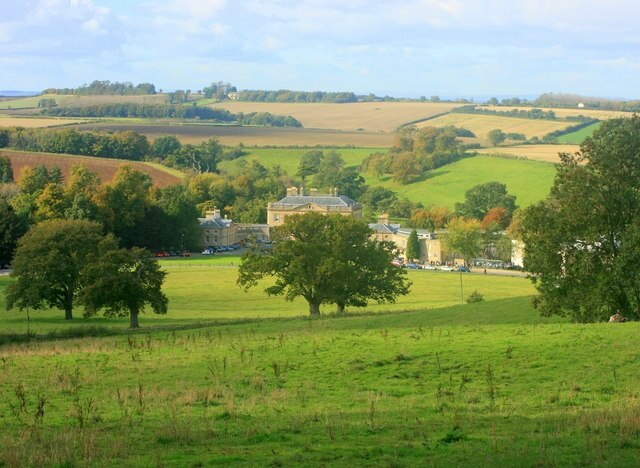 "Newton St. Loe"-foto av Maurice Pullin (CC BY-SA) / Urklipp från original