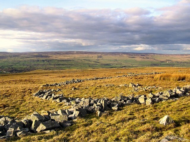 Foto “Burton-cum-Walden” tomada por Arnold Price (CC BY-SA); recorte de la original