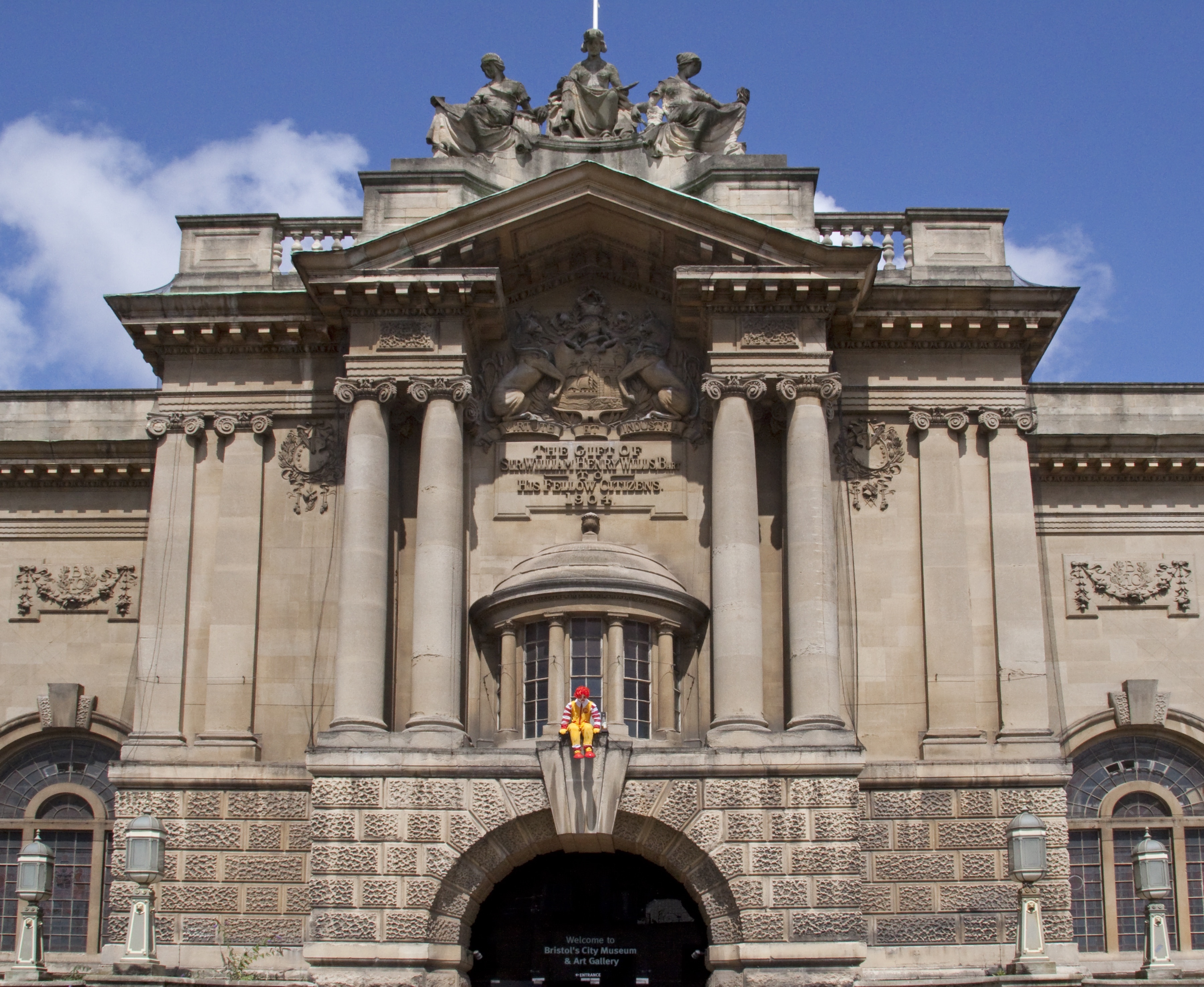 Bristol museum art gallery. Бристольский музей. Bristol Museum and Art Gallery. Индустриальный музей Бристоля. Бристоль Bristol City, Великобритания.