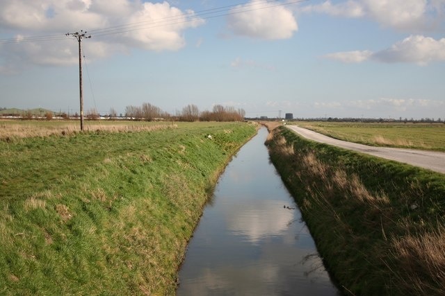 Wedlands Drain Looking east from Middlemarsh Road Bridge towards Skegness