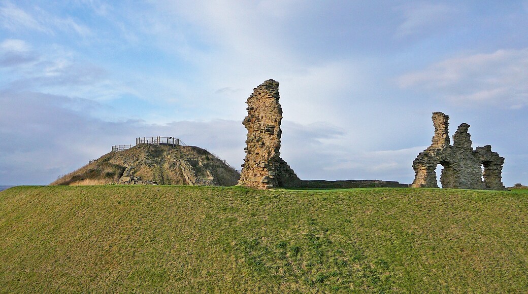 "Sandal Castle"-foto av Tim Green (CC BY) / Urklipp från original