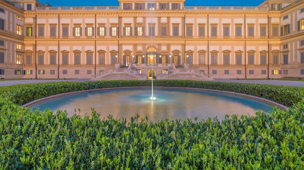 "Villa Reale di Monza"-foto av SirDiegoSama (CC BY-SA) / Urklipp från original