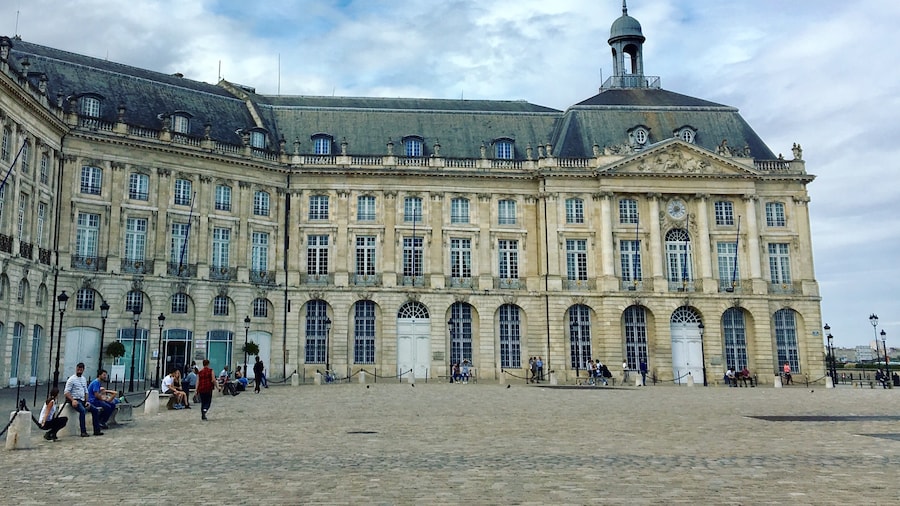 Photo "This building is indexed in the Base Mérimée, a database of architectural heritage maintained by the French Ministry of Culture, under the reference PA00083235 ." by DianiiQuintero (page does not exist) (Creative Commons Attribution-Share Alike 4.0) / Cropped from original