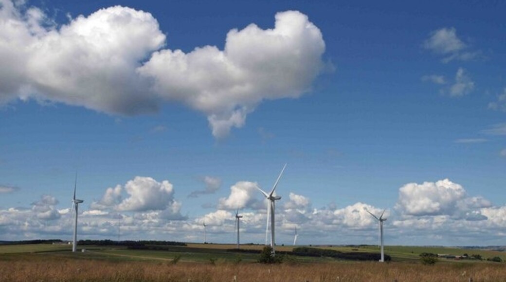 Photo "Hedleyhope" by Steve F (CC BY-SA) / Cropped from original