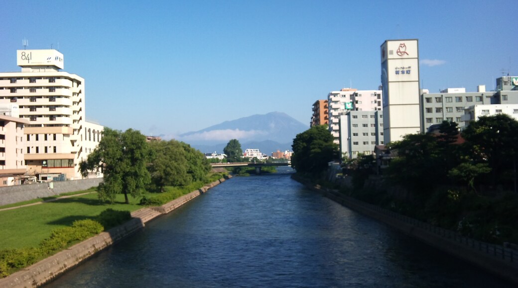 Foto "Lingkungan Air Kippushi Morioka" oleh shikabane taro (CC BY) / Dipotong dari foto asli