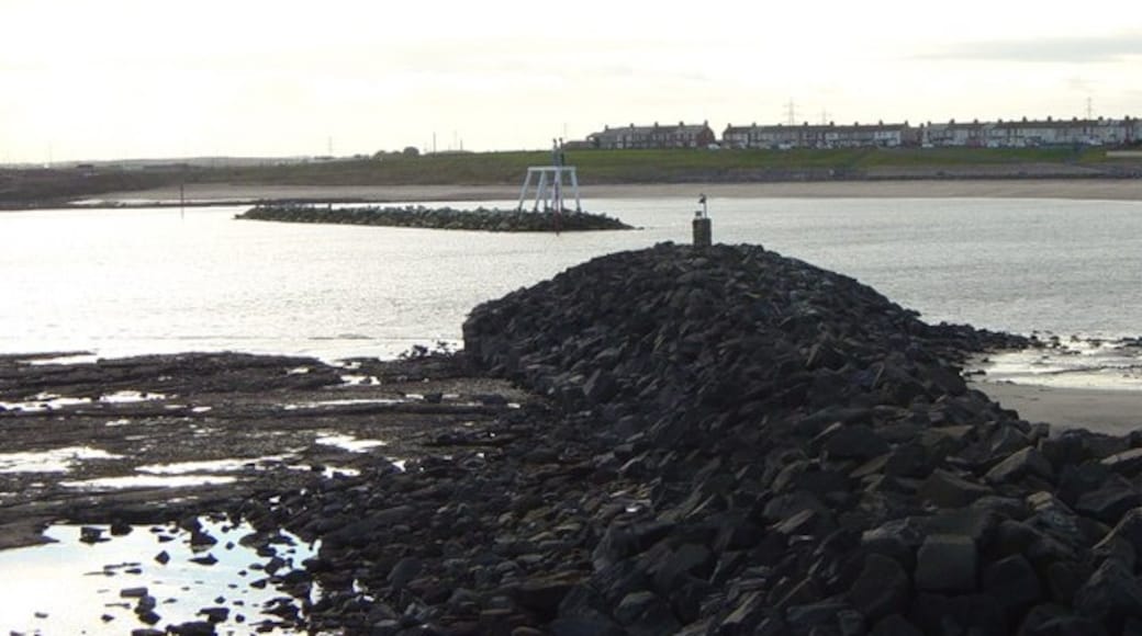 Photo "Newbiggin-by-the-Sea" by A McCarron (CC BY-SA) / Cropped from original