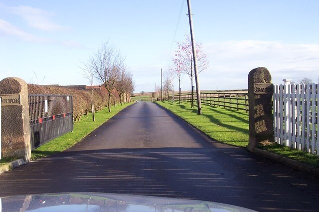 Billede "Bilton-in-Ainsty with Bickerton" af Jonathan Billinger (CC BY-SA) / beskåret fra det originale billede