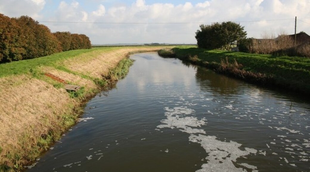 Kuva ”Wainfleet St Mary” käyttäjältä Richard Croft (CC BY-SA) / rajattu alkuperäisestä kuvasta