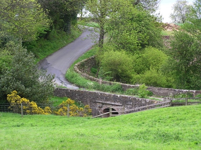 Copper Mill Bridge : near Whashton Green.