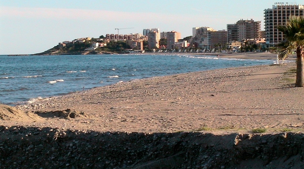 « Plage Morro de Gos», photo de Isidre blanc (CC BY-SA) / rognée de l’originale
