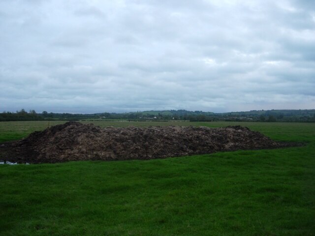 Billede "Ludgershall" af Mark Edwards (CC BY-SA) / beskåret fra det originale billede