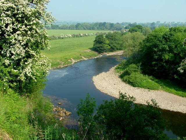 "Brough med St. Giles"-foto av George Tod (CC BY-SA) / Urklipp från original