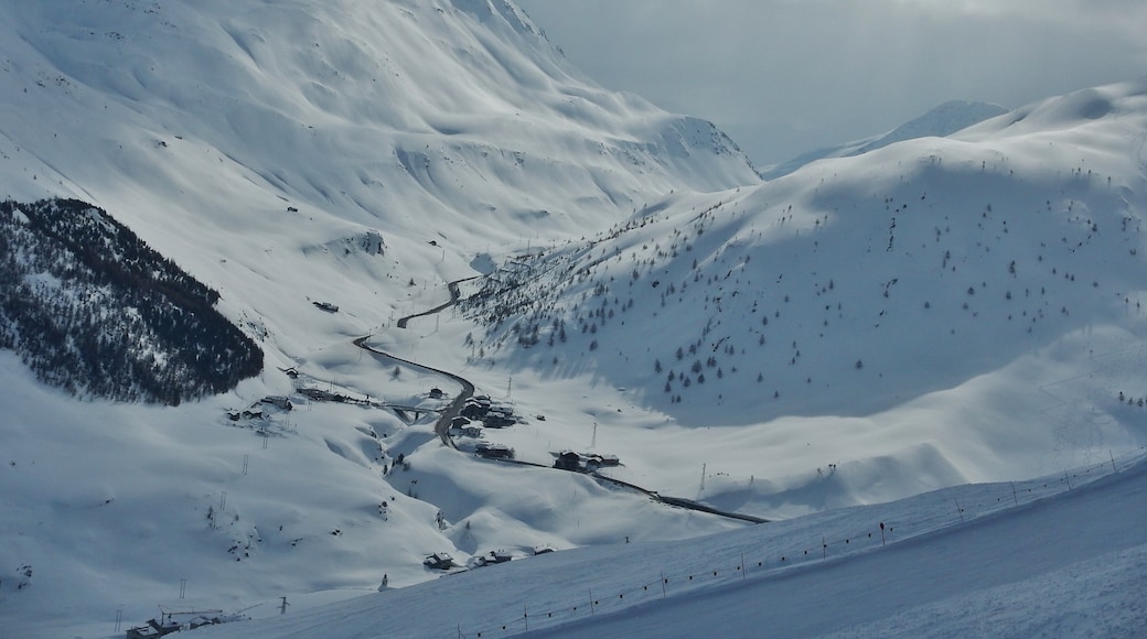 « Station de ski Mottolino Fun Mountain», photo de qwesy qwesy (CC BY) / rognée de l’originale