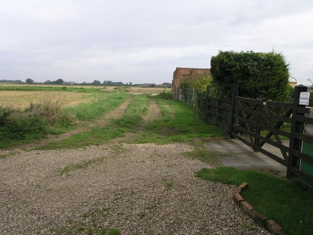 Photo "Mumby" by Michael Patterson (CC BY-SA) / Cropped from original