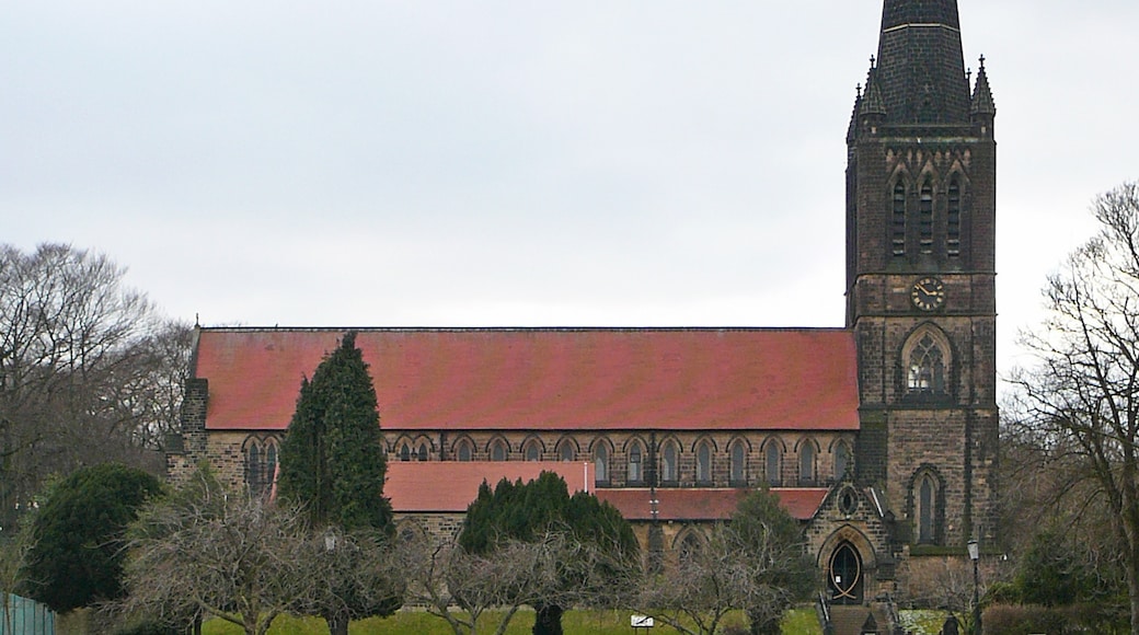 Photo "Far Headingley" by Tim Green (CC BY) / Cropped from original