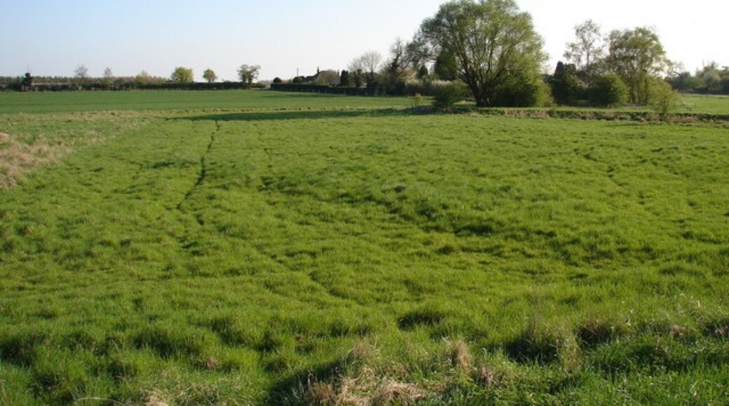 Photo "Aubourn with Haddington" by Ian Paterson (CC BY-SA) / Cropped from original