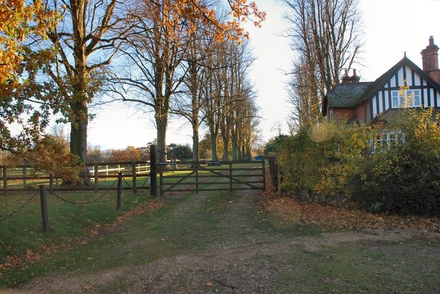 Kuva ”Little Munden” käyttäjältä Melvyn Cousins (CC BY-SA) / rajattu alkuperäisestä kuvasta